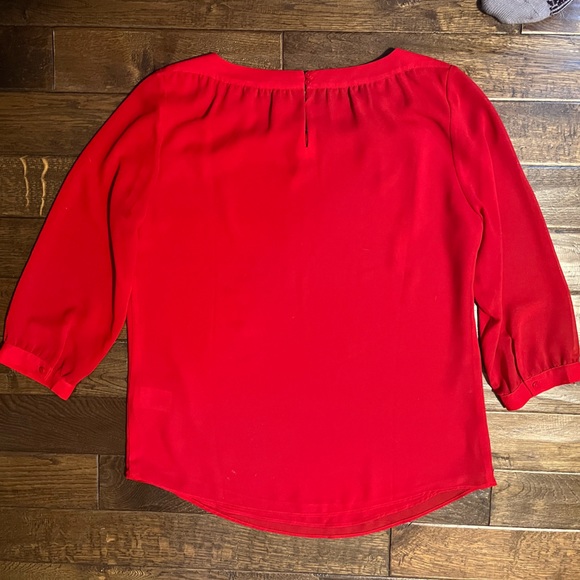 XS Red 3/4 sleeve blouse - Picture 2 of 2